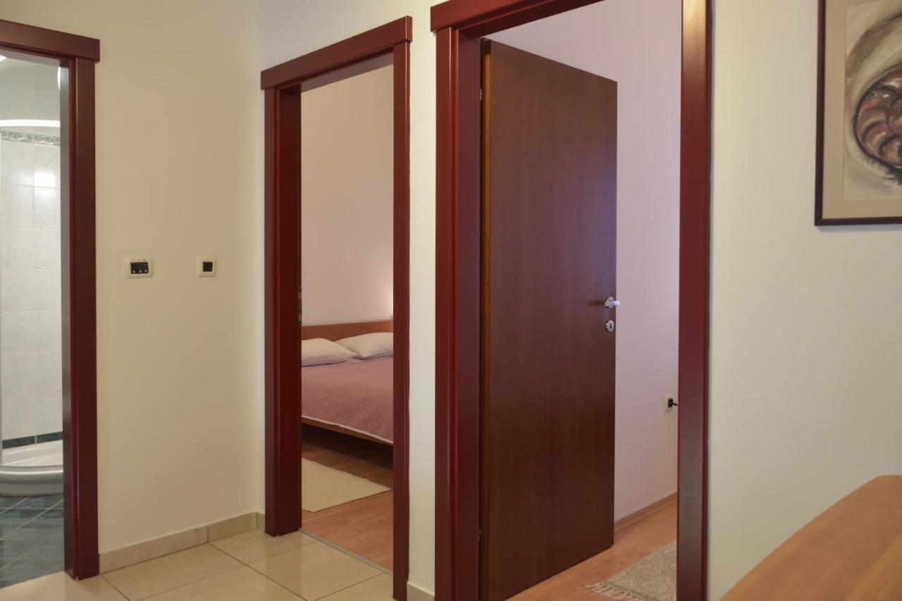 Apartmán Pino Pula Exteriér fotografie