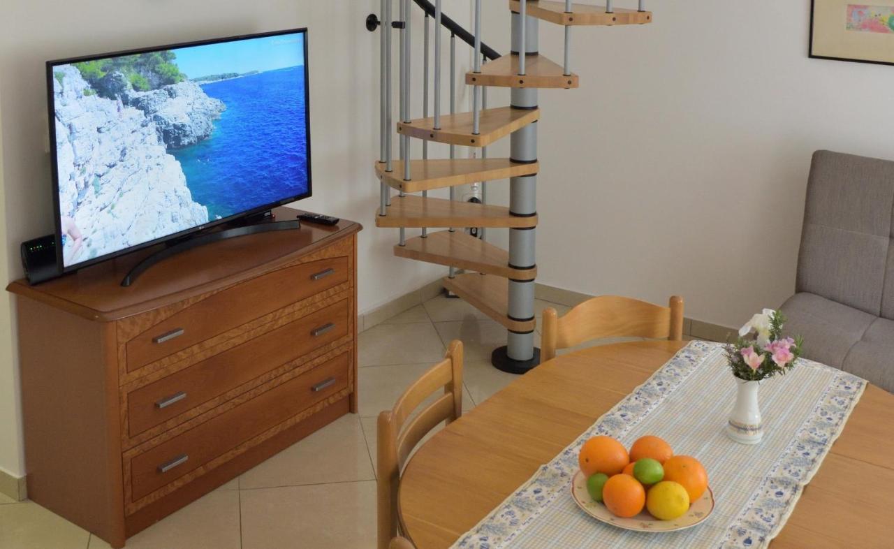 Apartmán Pino Pula Exteriér fotografie