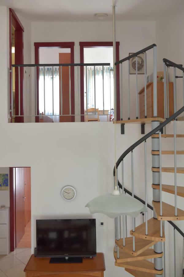 Apartmán Pino Pula Exteriér fotografie